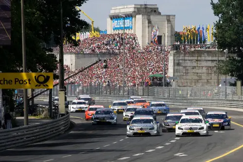 Titelbild DTM am Norisring