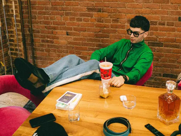 Titelbild Verschoben: Sampagne