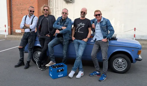 Background image Sa 21:00 - Balkan Rock Night