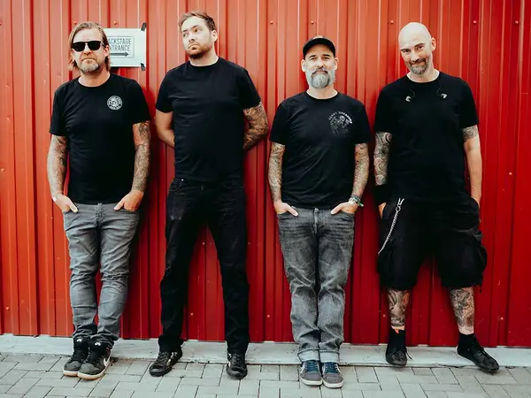 Titelbild MASSENDEFEKT