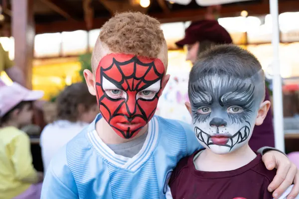 Titelbild Kunterbunter Kinderspaß