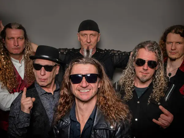 Titelbild DR. WOO'S ROCK 'N' ROLL CIRCUS