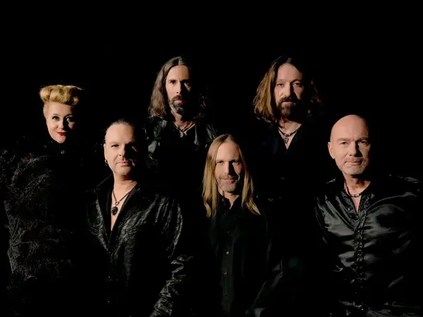 Titelbild THE QUEEN KINGS