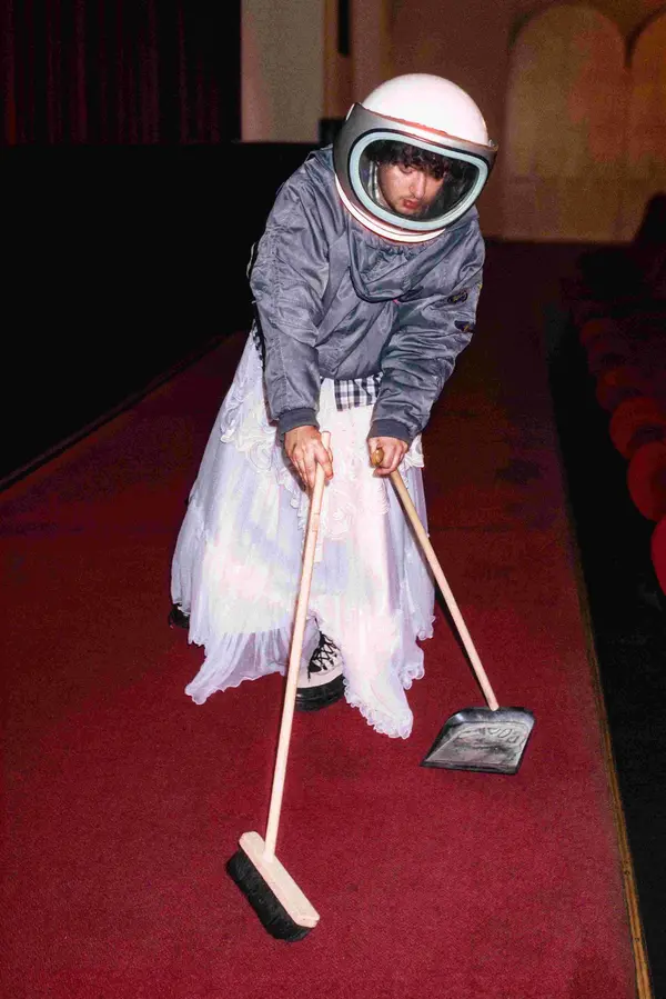 Background image Mi 19:45 - rémi.fr