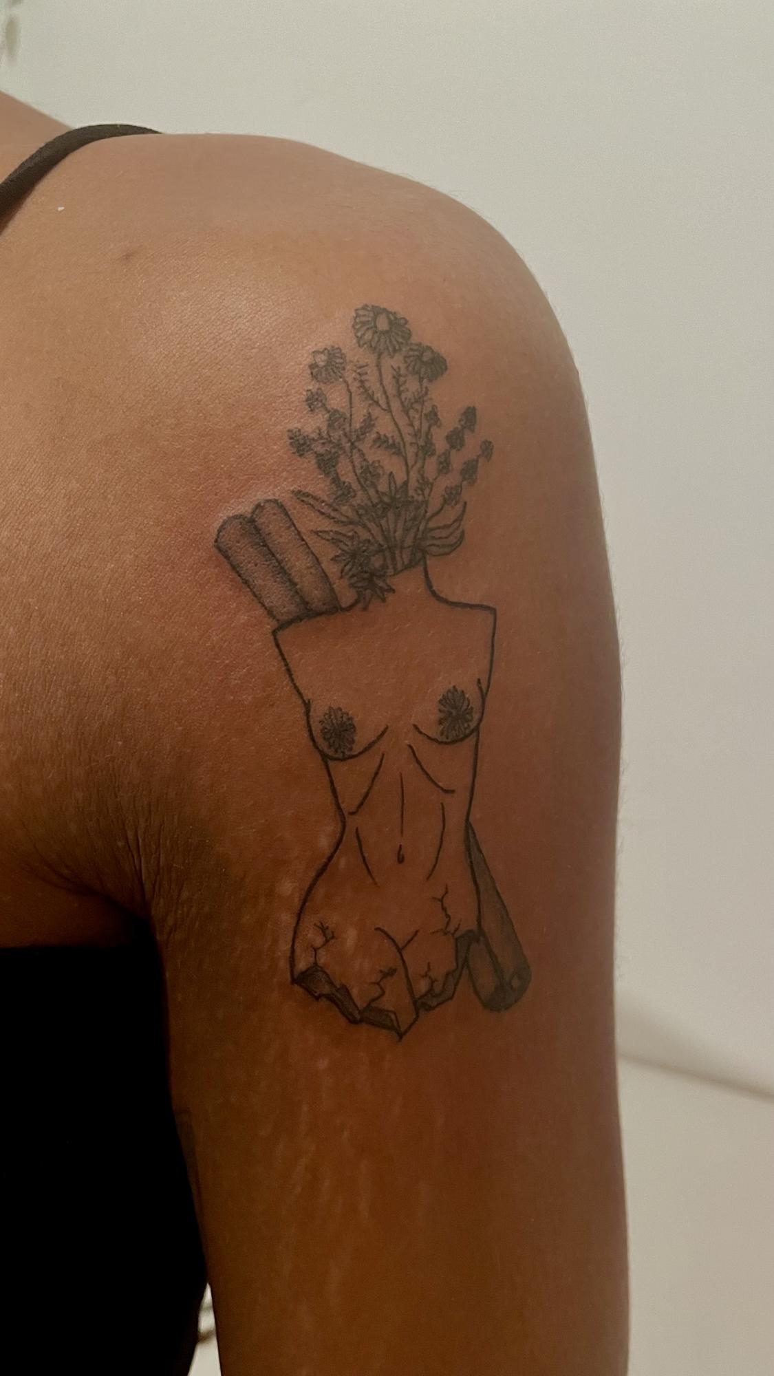 Galeriebild "Femme Energy Tattoo"