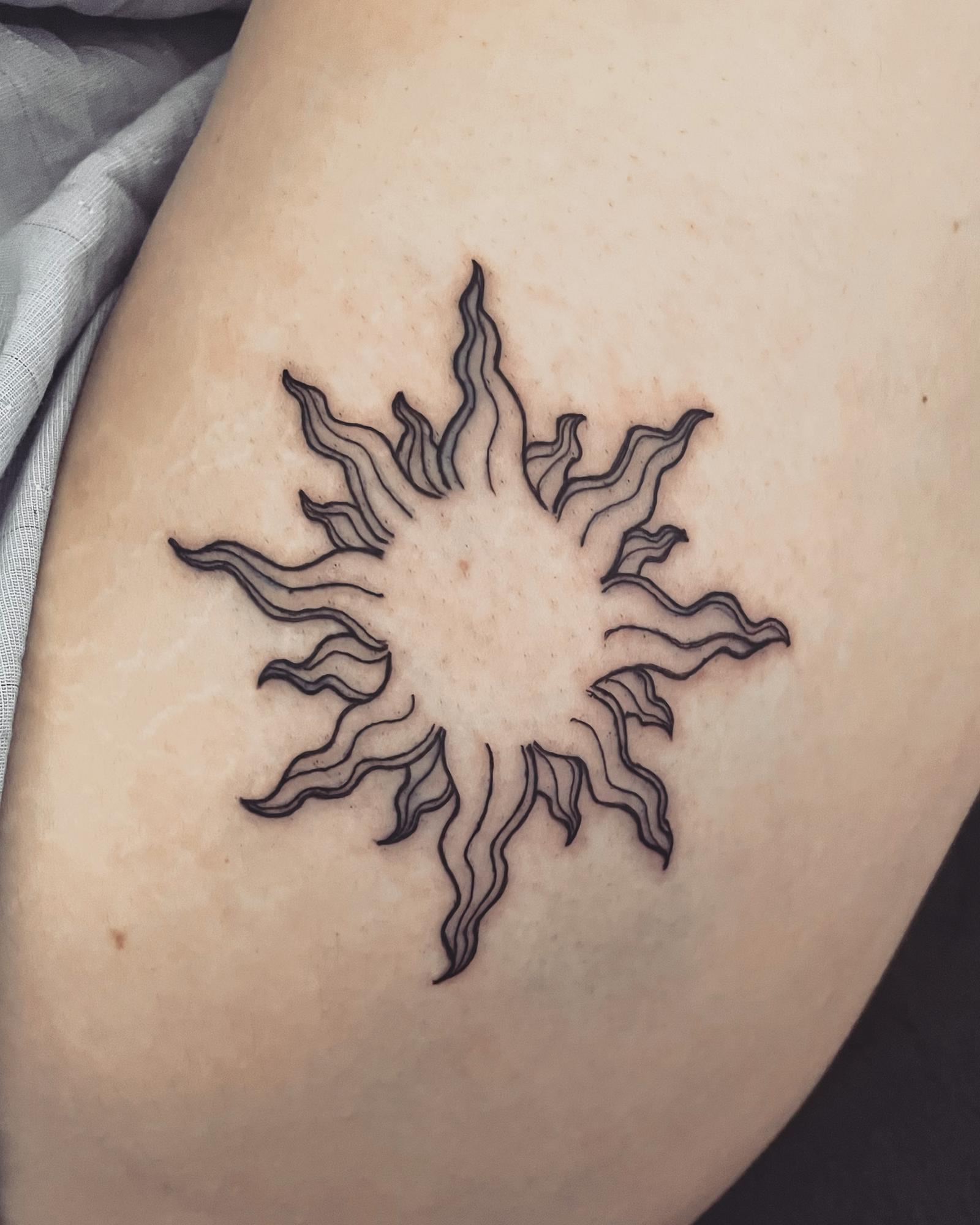 Galeriebild "Sun Tattoo"